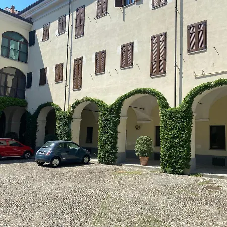 Center Two By Cinelli Apartment *