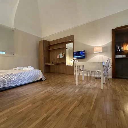Center Two - Loft Rifugio D'amore In Centro Storico Di - Cinelli شقة فيرتشيلي